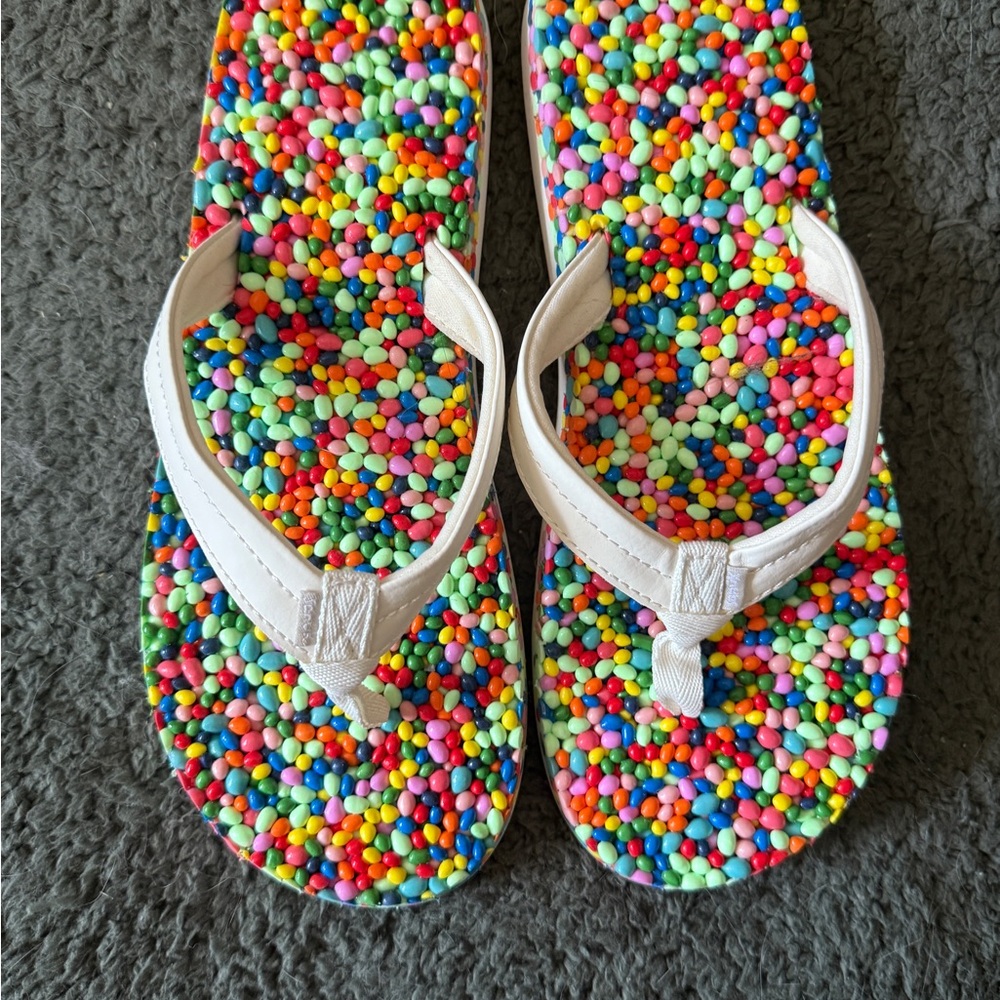 Sanuk Red and Pink Sandals Vibrant Beaded Design NEVER WORN